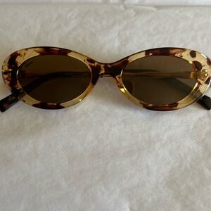 High Society Honey Turtle Reality Sunglasses